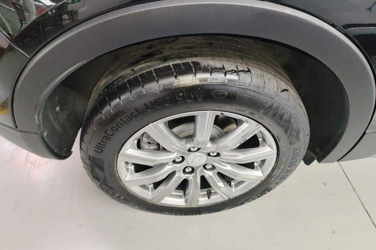 Used Cadillac XT4 2023 28T Two-Wheel-Drive Luxury Version Right Rear Wheel Hub