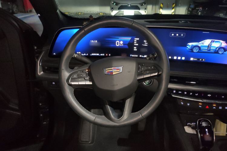 Used Cadillac XT4 2023 28T Two-Wheel Drive Prestige Version Steering Wheel