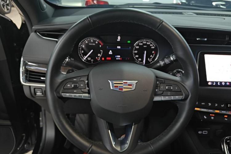 Used Cadillac XT4 2023 28T Two-Wheel Drive Prestige Version Steering Wheel