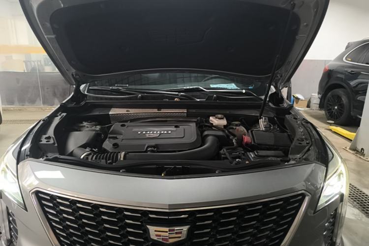 Used Cadillac XT4 2023 28T Two-Wheel Drive Fashion Edition Engine Bay
