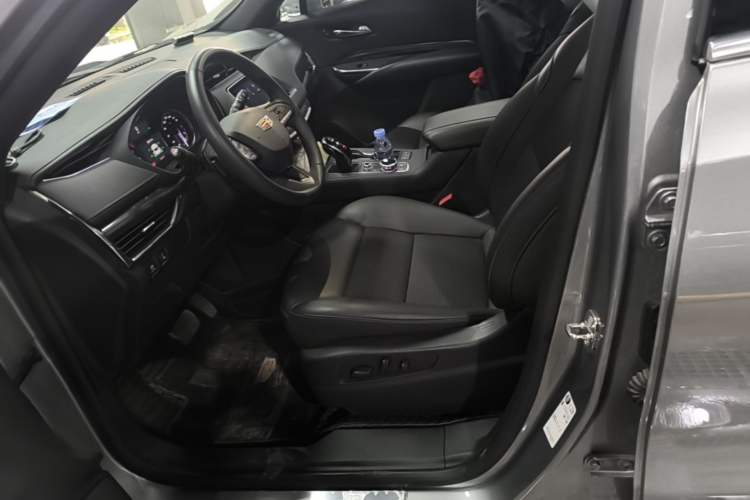 Used Cadillac XT4 2023 28T Two-Wheel Drive Fashion Edition Left Front Seat