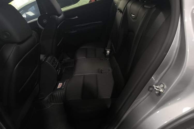 Used Cadillac XT4 2023 28T Two-Wheel Drive Fashion Edition Left Rear Seat