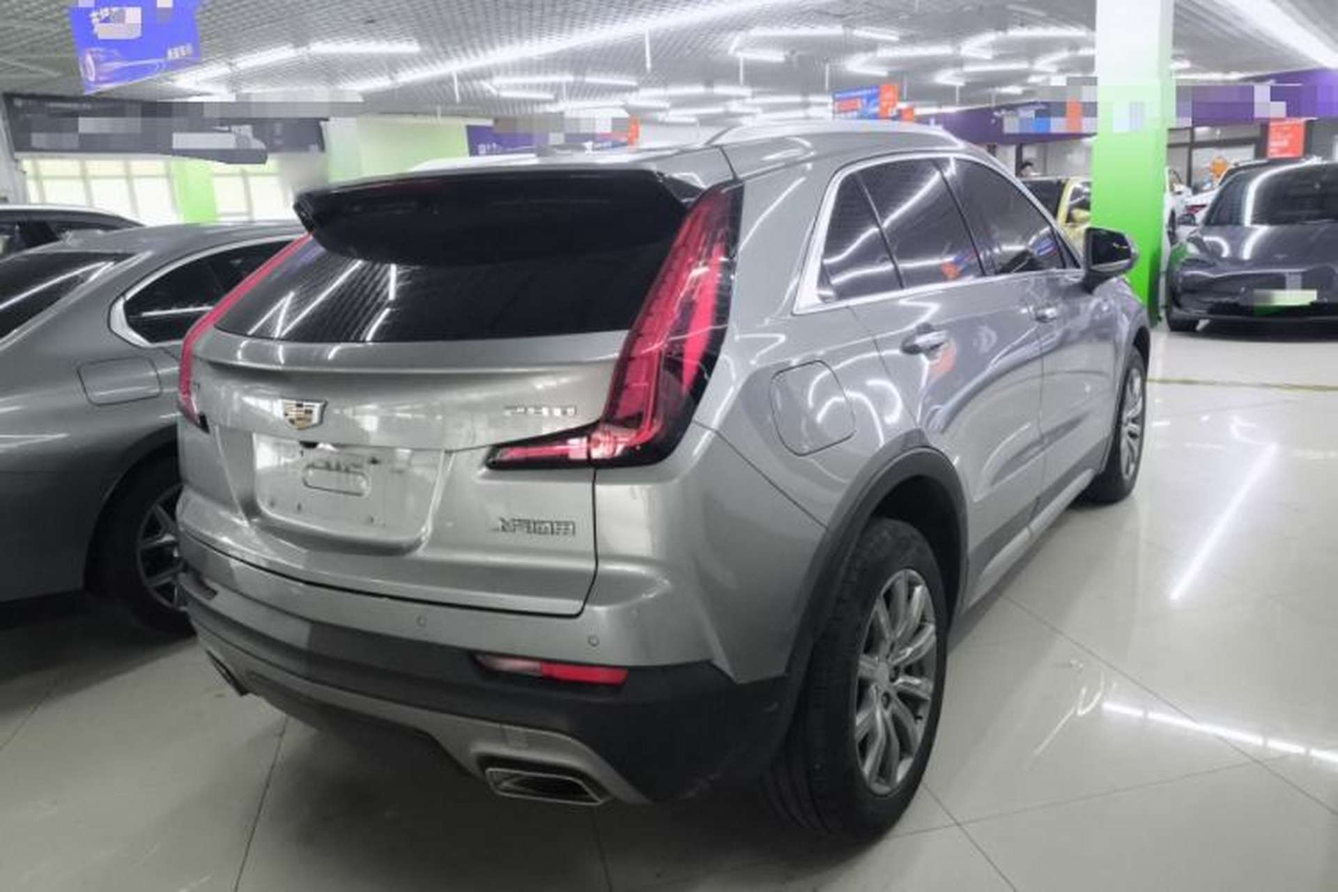 Used Cadillac XT4 2023 28T Two-Wheel Drive Prestige Version Rear Right 45 Deg