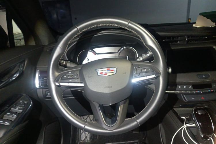 Used Cadillac XT4 2023 28T Two-Wheel Drive Fashion Edition Steering Wheel