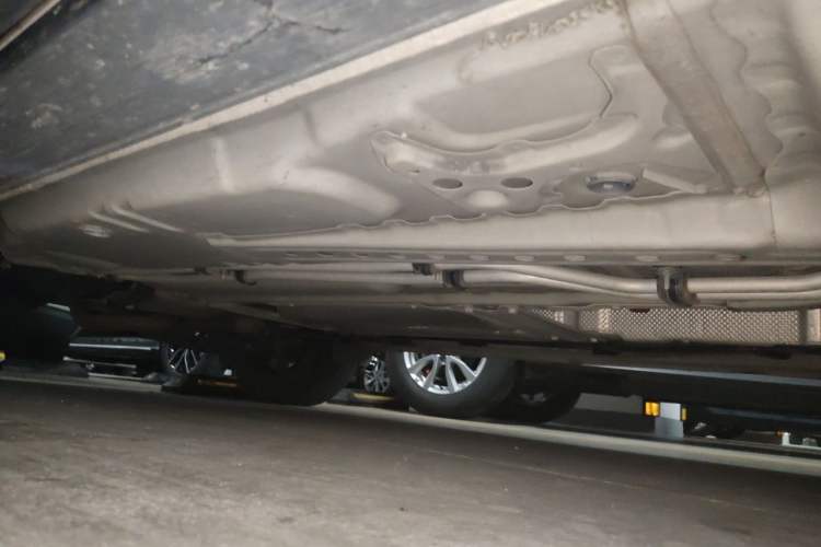 Used Cadillac XT4 2023 28T Two-Wheel-Drive Luxury Version Chassis Front Right