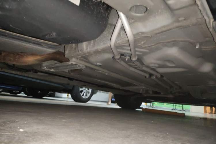 Used Cadillac XT4 2023 28T Two-Wheel-Drive Luxury Version Chassis Rear Right