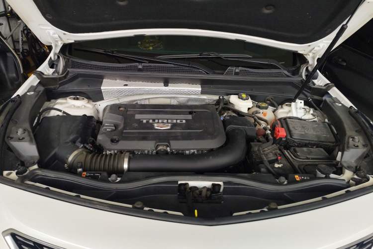 Used Cadillac XT4 2023 28T Two-Wheel Drive Fashion Edition Engine Bay