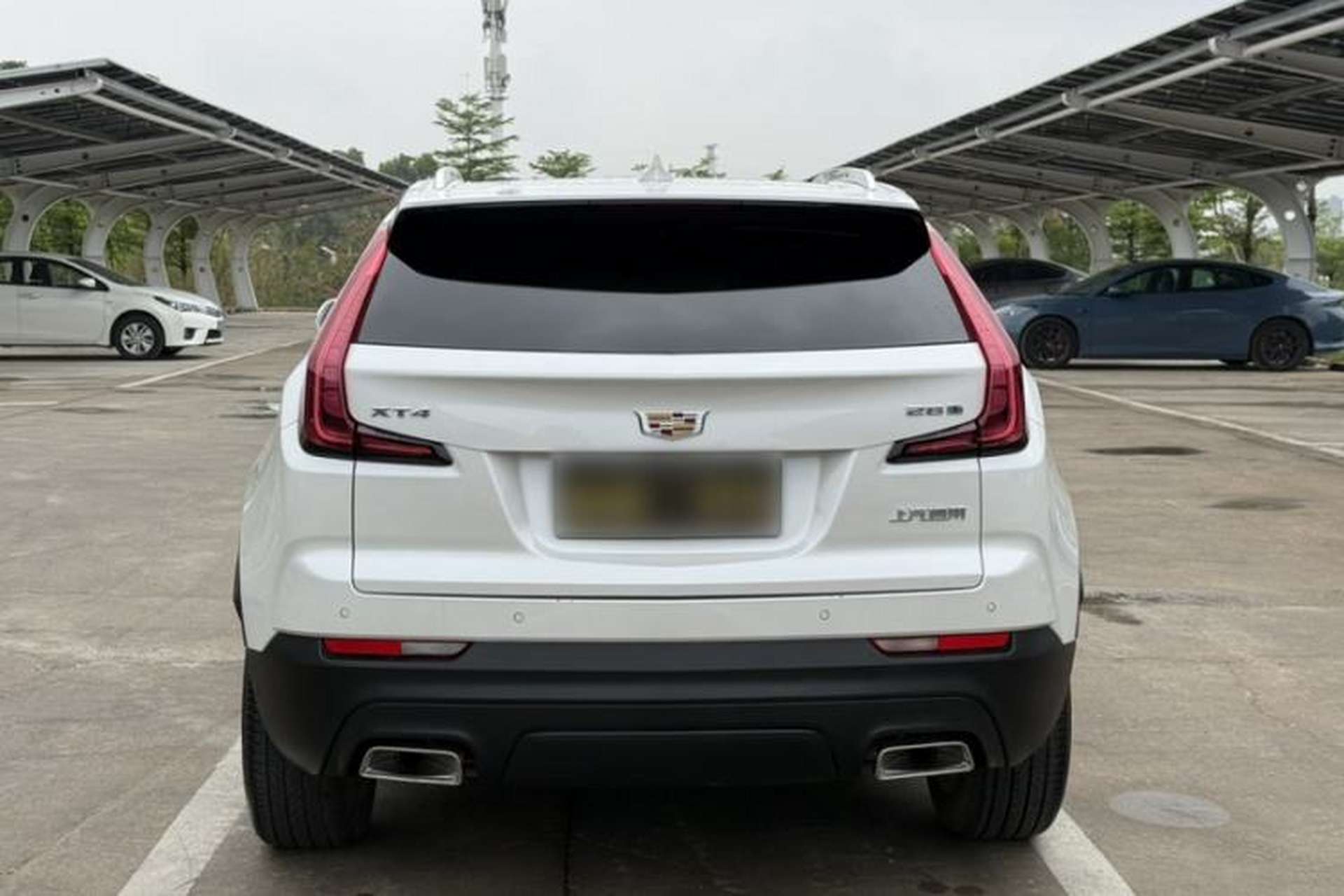 Used Cadillac XT4 2023 28T Two-Wheel Drive Fashion Edition Exterior 1