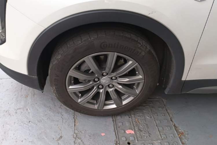 Used Cadillac XT4 2023 28T Two-Wheel Drive Prestige Version Exterior 2