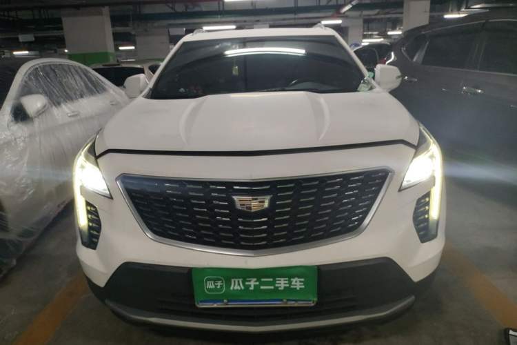 Used Cadillac XT4 2023 28T Two-Wheel-Drive Luxury Version Front