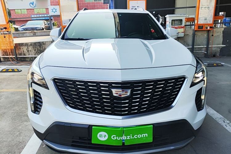 Used Cadillac XT4 2023 28T Two-Wheel-Drive Luxury Version Front