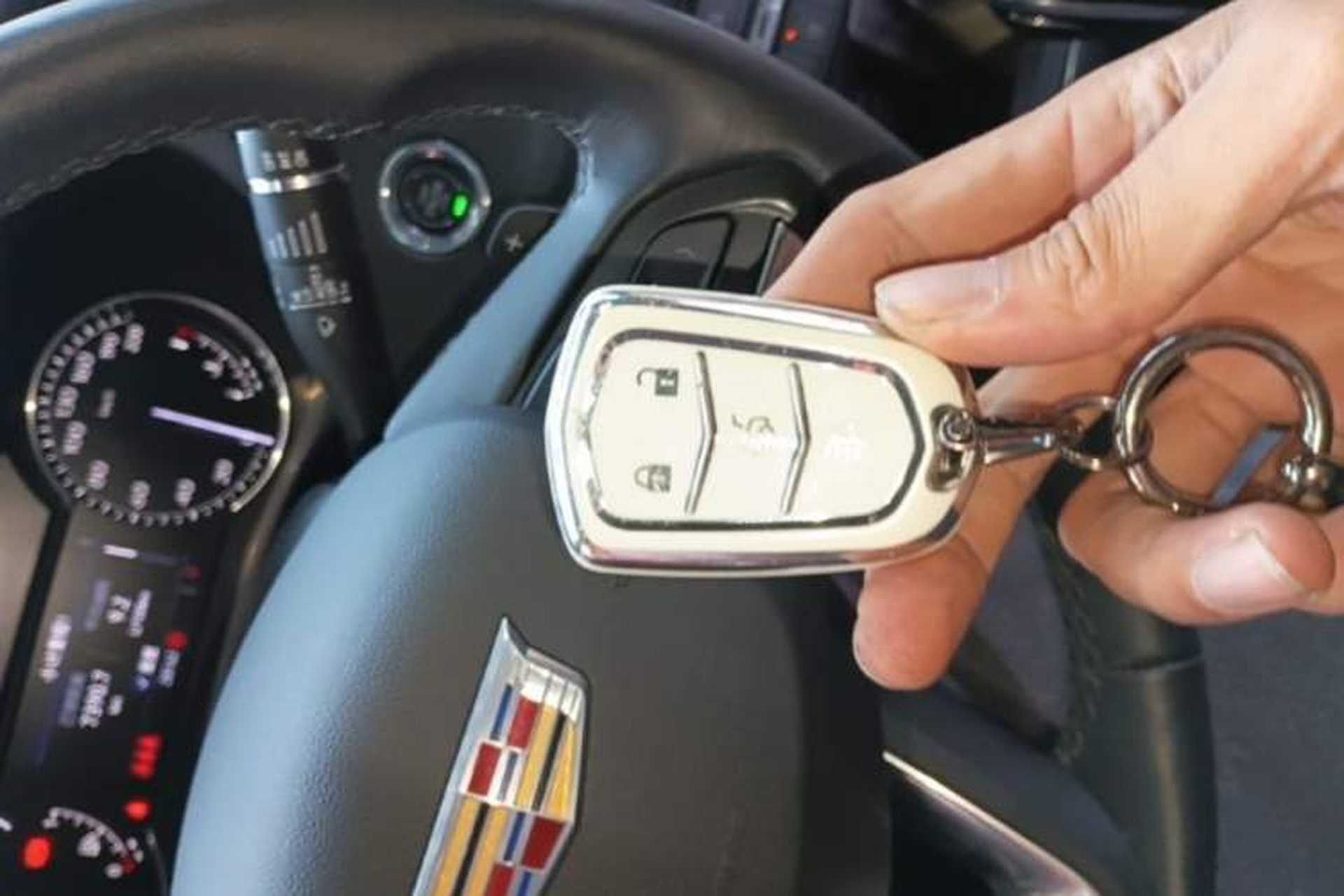 Used Cadillac XT4 2023 28T Two-Wheel Drive Prestige Version Interior 1