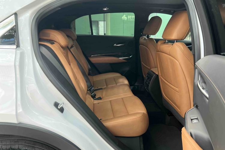 Used Cadillac XT4 2023 28T Two-Wheel Drive Prestige Version Interior 4