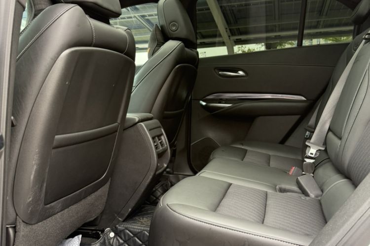 Used Cadillac XT4 2023 28T Two-Wheel Drive Fashion Edition Interior 6