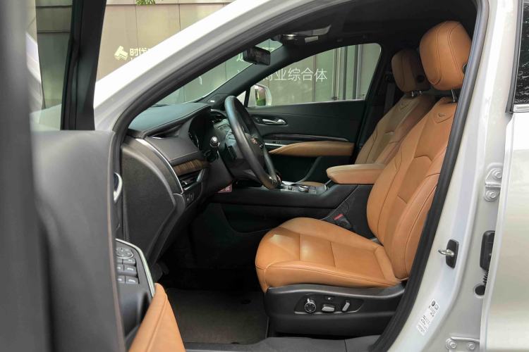 Used Cadillac XT4 2023 28T Two-Wheel Drive Prestige Version Interior 6