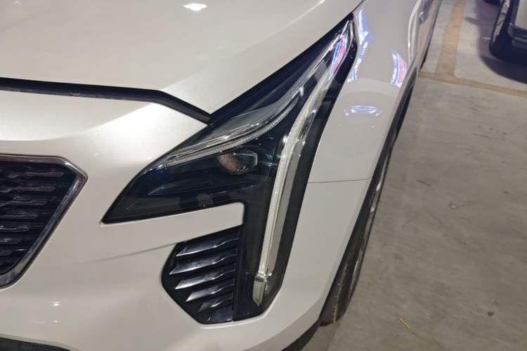 Used Cadillac XT4 2023 28T Two-Wheel Drive Prestige Version Left Front Headlight