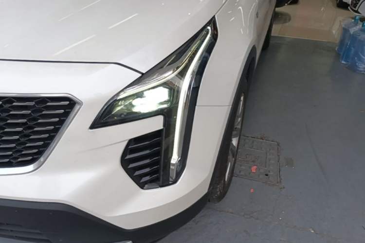 Used Cadillac XT4 2023 28T Two-Wheel Drive Prestige Version Left Front Headlight