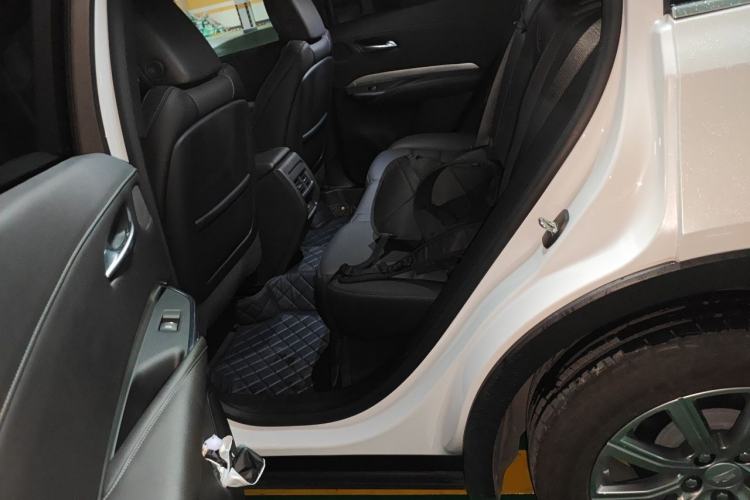 Used Cadillac XT4 2023 28T Two-Wheel Drive Prestige Version Left Rear Seat