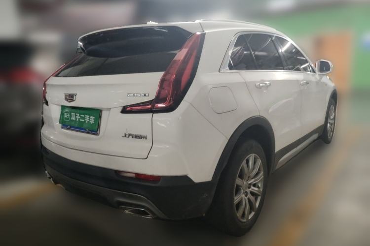 Used Cadillac XT4 2023 28T Two-Wheel-Drive Luxury Version Rear Right 45 Deg