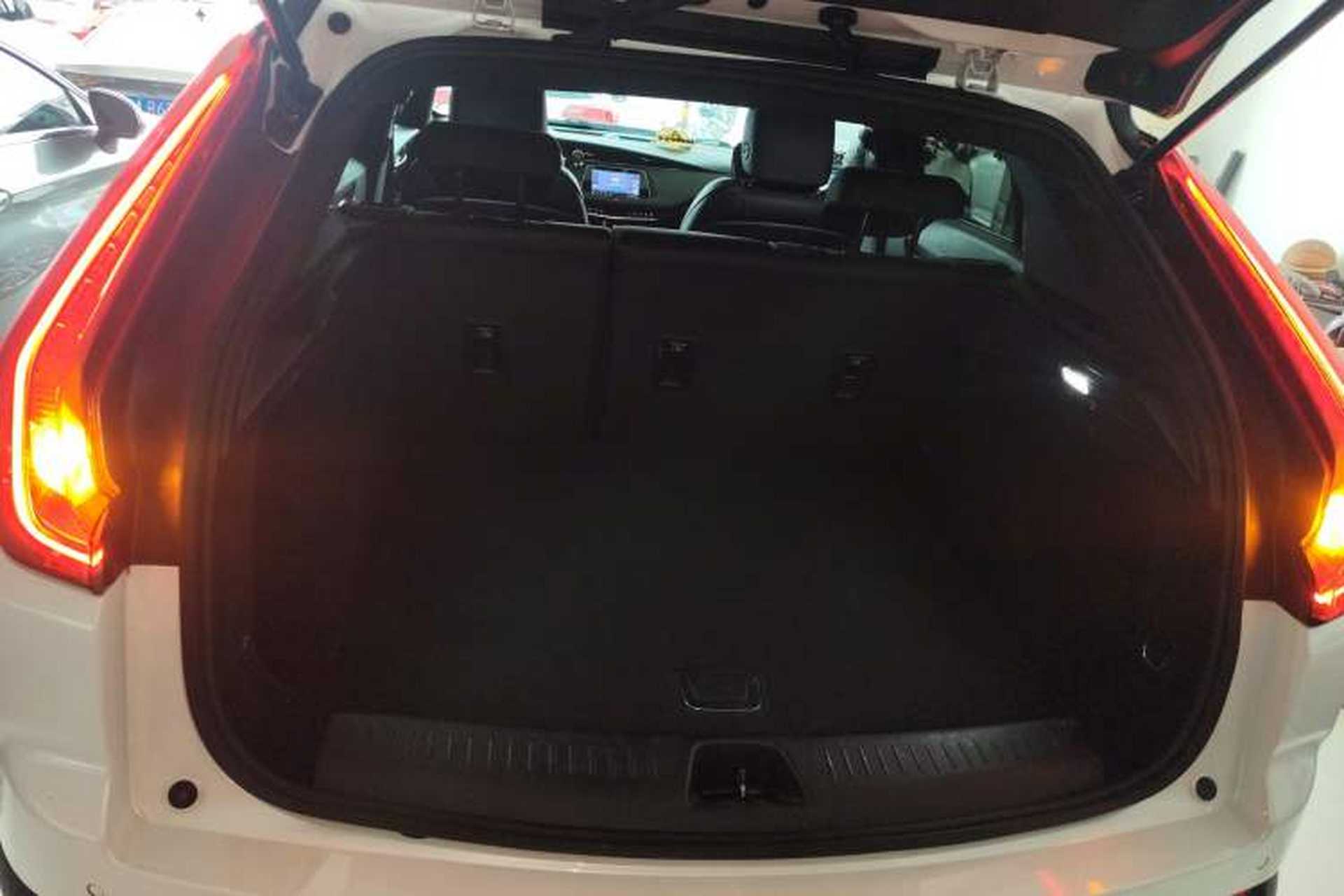 Used Cadillac XT4 2023 28T Two-Wheel Drive Fashion Edition Trunk