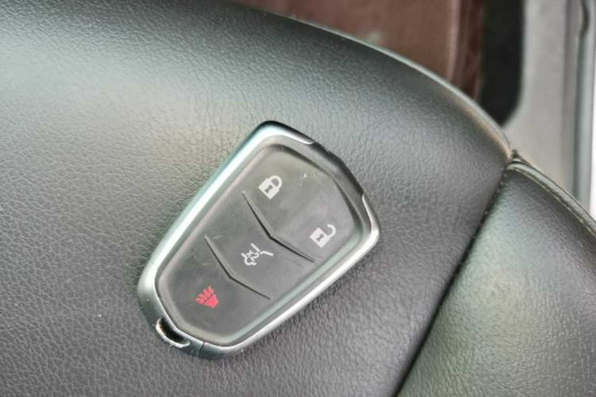 Used Cadillac XT4 2023 28T Two-Wheel-Drive Luxury Version Vehicle Key