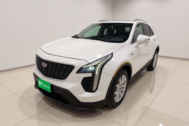 Ojetý Cadillac XT4 2023 28T Two-Wheel Drive Fashion Edition