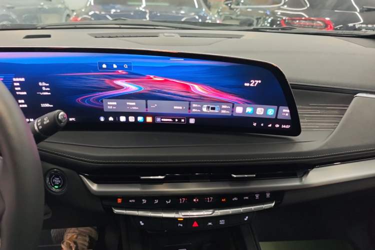 Used Cadillac XT4 2024 28T Two-Wheel-Drive Luxury Version Audio And AC Panel