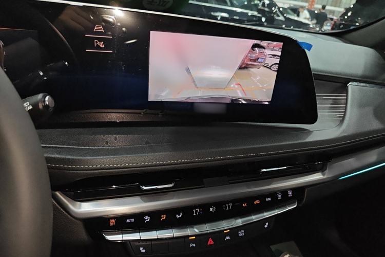 Used Cadillac XT4 2024 28T Two-Wheel-Drive Luxury Version Audio And AC Panel