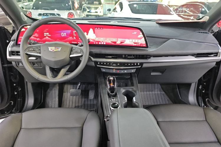 Used Cadillac XT4 2024 Facelift 28T Two-Wheel-Drive Luxury Version Center Console