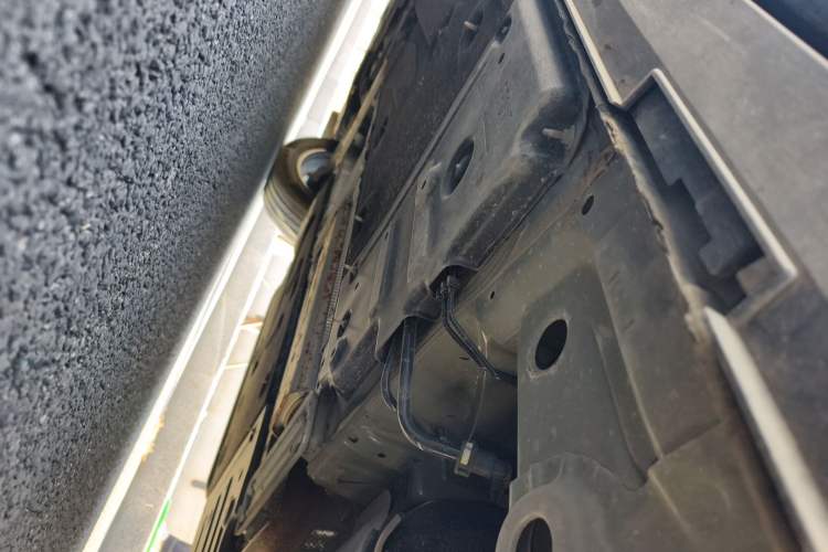 Used Cadillac XT4 2024 28T Two-Wheel-Drive Luxury Version Chassis Rear Left