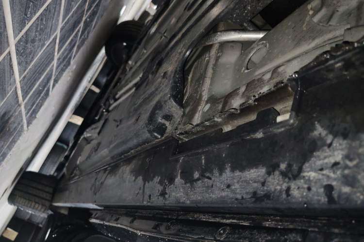 Used Cadillac XT4 2024 28T Two-Wheel-Drive Prestige Version Chassis Rear Right