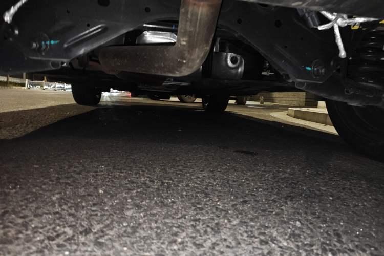Used Cadillac XT4 2024 28T Two-Wheel-Drive Prestige Version Chassis Rear