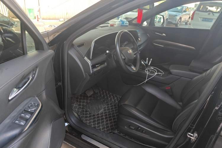 Used Cadillac XT4 2024 28T Two-Wheel-Drive Luxury Version Driver Seat
