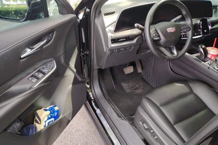 Used Cadillac XT4 2024 28T Two-Wheel-Drive Luxury Version Driver Seat