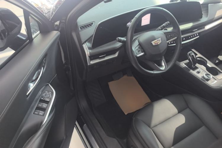 Used Cadillac XT4 2024 28T Two-Wheel-Drive Luxury Version Driver Seat