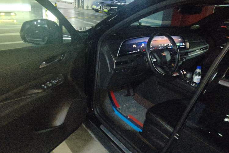 Used Cadillac XT4 2024 28T Two-Wheel-Drive Luxury Version Driver Seat