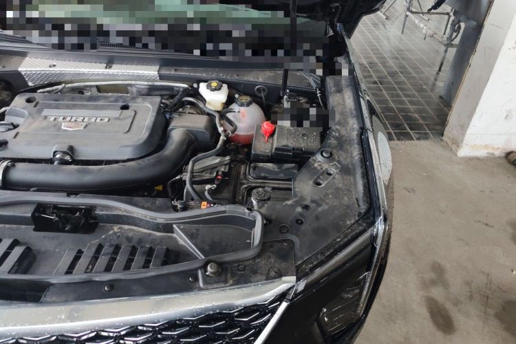 Used Cadillac XT4 2024 28T Two-Wheel-Drive Prestige Version Engine Bay Left