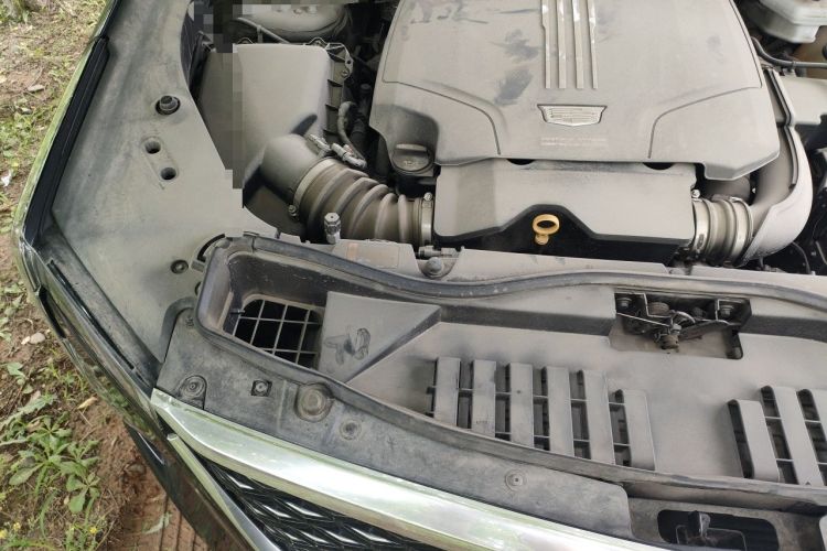 Used Cadillac XT4 2024 25T Two-Wheel Drive Fashion Edition Engine Bay Right