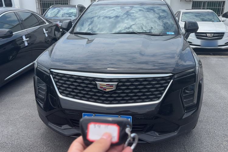 Used Cadillac XT4 2024 28T Two-Wheel-Drive Luxury Version Exterior 1