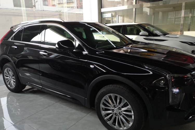 Used Cadillac XT4 2024 28T Two-Wheel-Drive Luxury Version Exterior 2