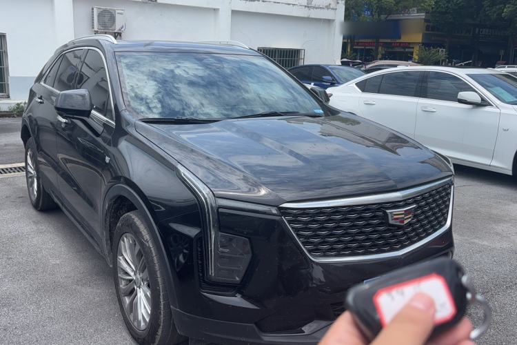 Used Cadillac XT4 2024 28T Two-Wheel-Drive Luxury Version Exterior 2