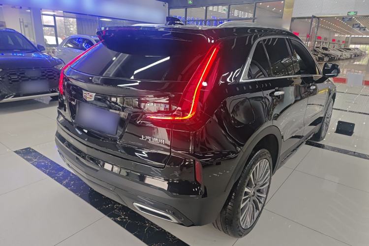Used Cadillac XT4 2024 28T Two-Wheel-Drive Prestige Version Exterior 3