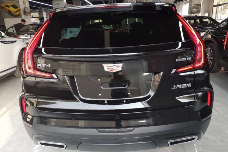 Used Cadillac XT4 2024 28T Two-Wheel-Drive Luxury Version Exterior 4