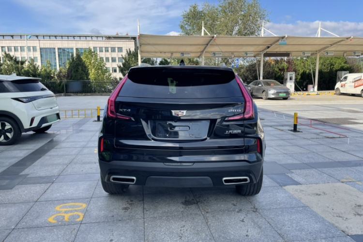 Used Cadillac XT4 2024 28T Two-Wheel-Drive Luxury Version Exterior 4