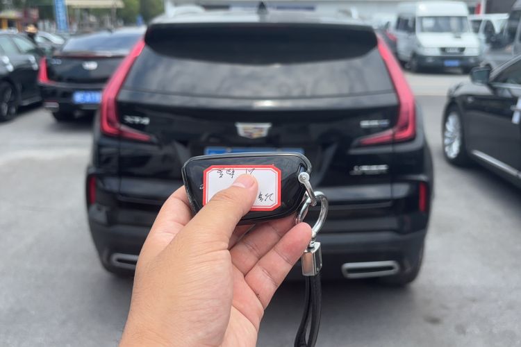 Used Cadillac XT4 2024 28T Two-Wheel-Drive Luxury Version Exterior 4