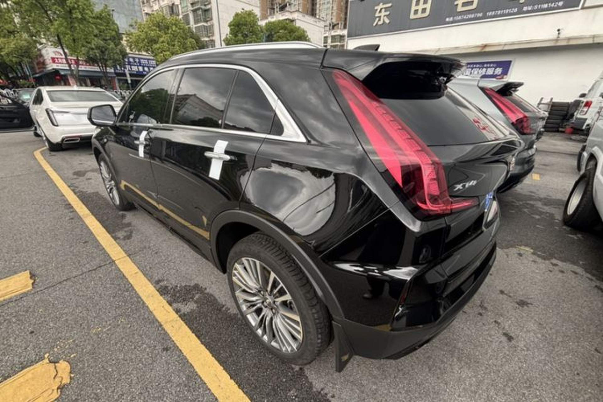 Used Cadillac XT4 2024 28T Two-Wheel-Drive Prestige Version Exterior 5