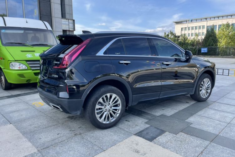 Used Cadillac XT4 2024 28T Two-Wheel-Drive Luxury Version Exterior 5