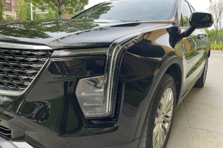 Used Cadillac XT4 2024 28T Two-Wheel-Drive Luxury Version Exterior 7