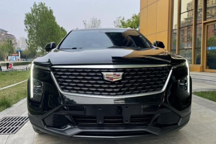 Used Cadillac XT4 2024 28T Two-Wheel-Drive Luxury Version Exterior 8