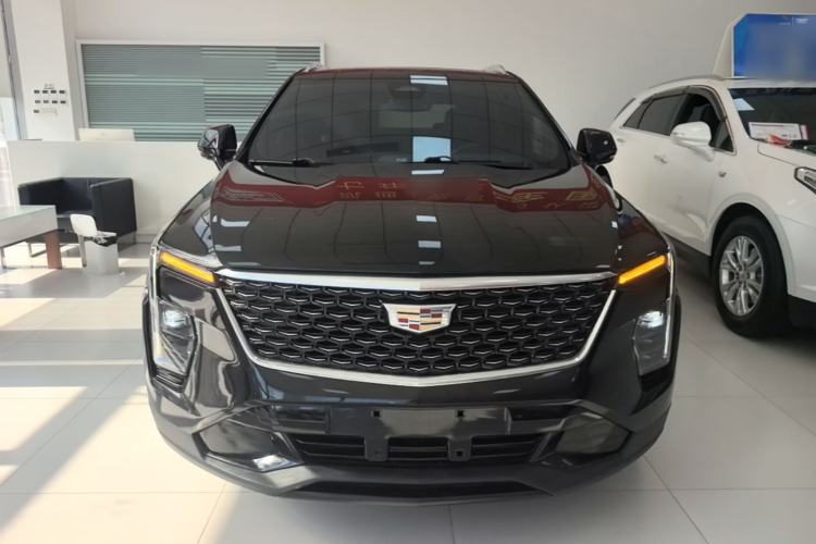 Used Cadillac XT4 2024 28T Two-Wheel-Drive Luxury Version Front